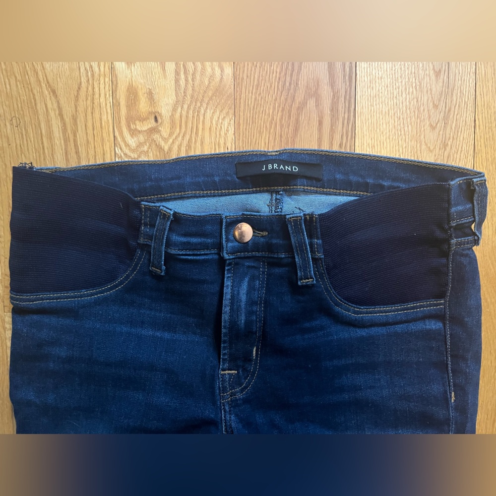 J Brand side panel maternity skinny jeans - Picture 2 of 3